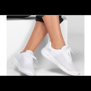 Skechers barley worn “Go Run” shoes